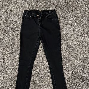 Black skinny jeans
